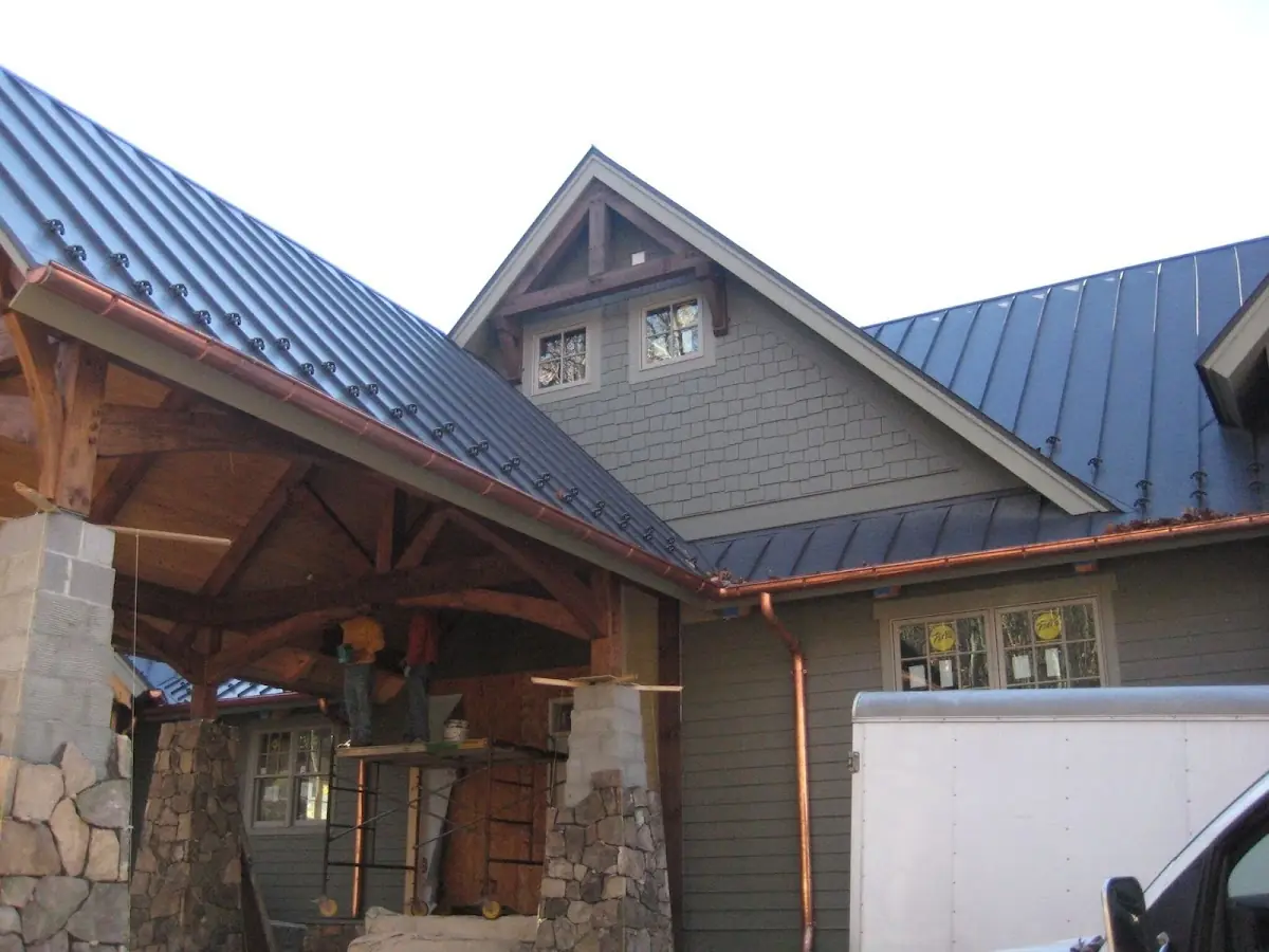 Craftsman Roofing team delivering quality roofing work in South Semoran